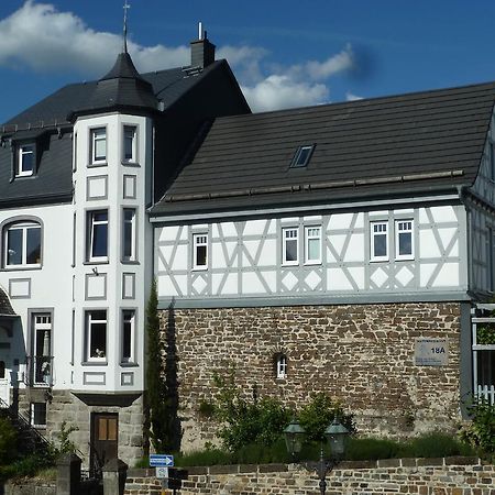 Apartments Im Chateau D'Esprit Höhr-Grenzhausen Kültér fotó